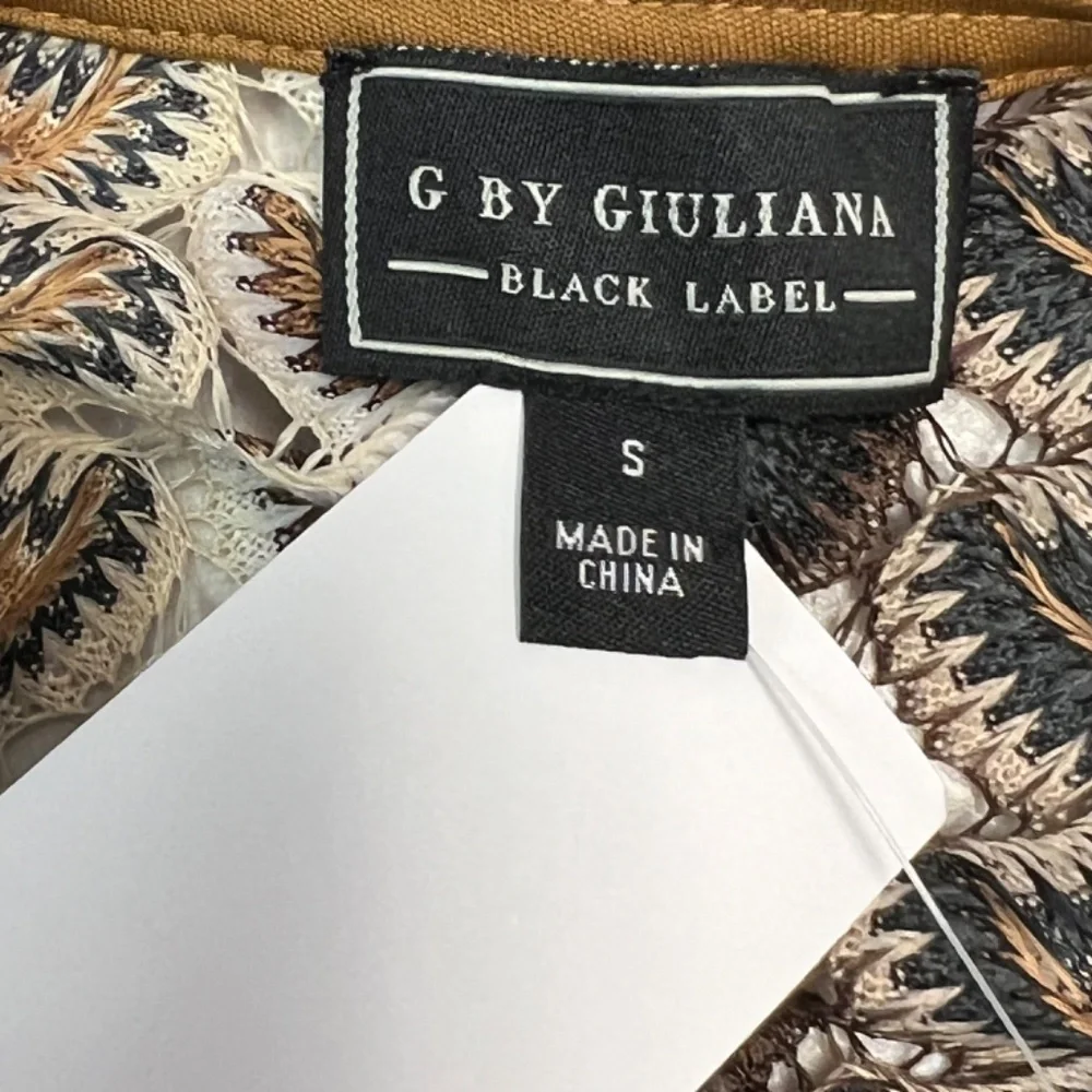 G by Giuliana gorgeous crochet